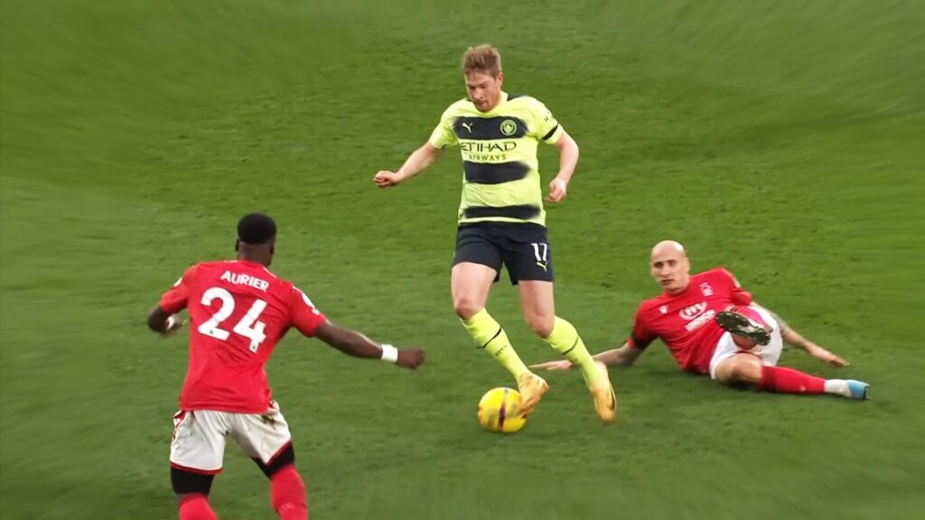 Kevin De Bruyne Playing Elegant Football