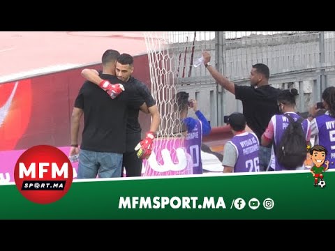 استقبال كبير من الوينرز للتكناوتي وعناق حار بينه وبين مطيع