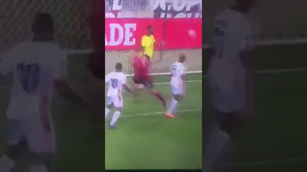 GOL DE JUAN PABLO VARGAS CON COSTA RICA CONTRA MARTINICA.