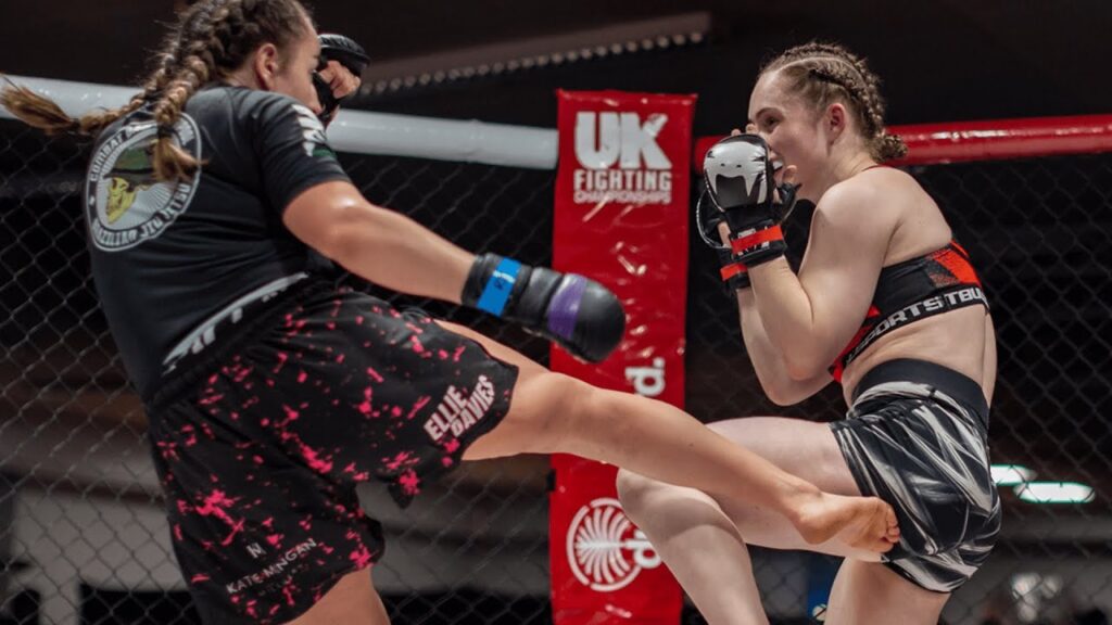 Sophie Samantha vs Ellie Davies - UKFC 23