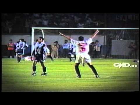 Roberto Martinez en clásicos: Marcado por una jugada