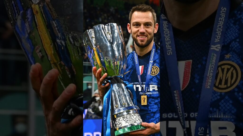 Stefan De Vrij Resmi Perpanjang Kontrak