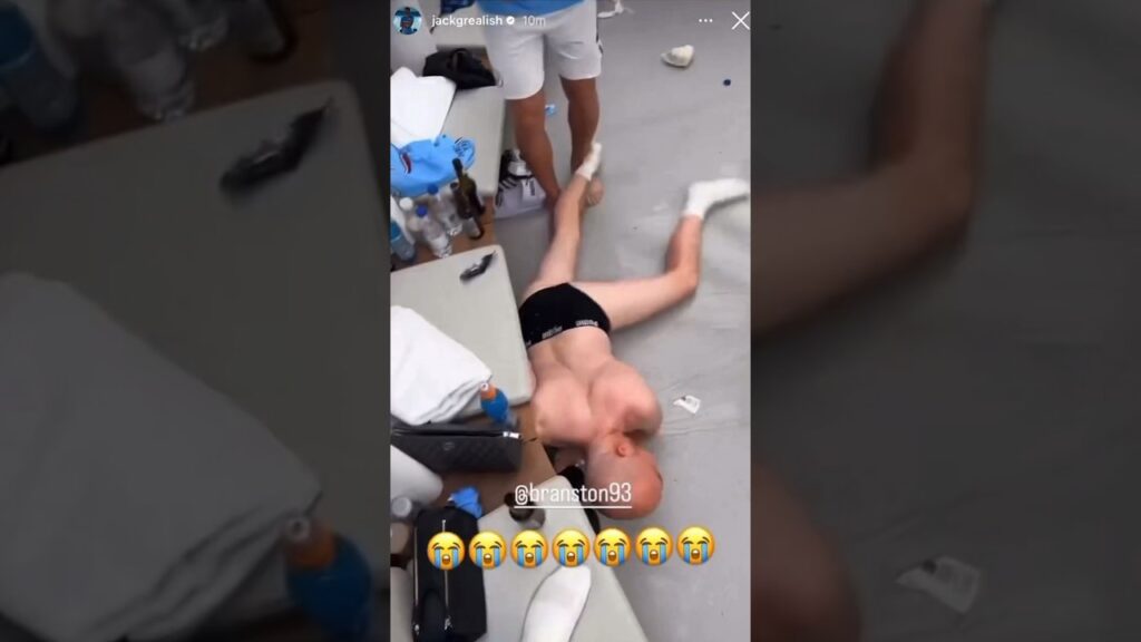 Jack Grealish: “Watch my Gucci bag, f***ing hell!” 😂😂 #shorts #football #premierleague