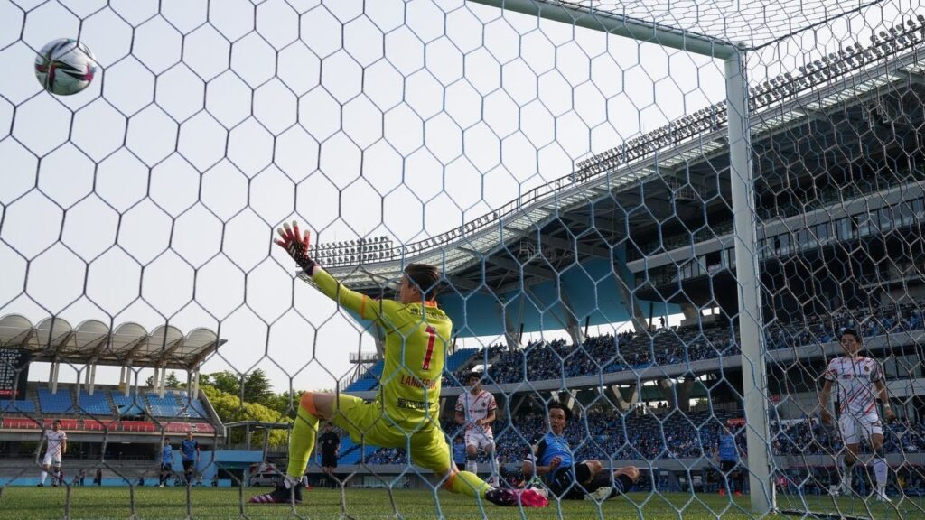 なぜそこに山根 視来！左サイドを突破した三笘のクロスに飛び込んで合わせ、川崎Ｆが追加点を獲得【第12節のピックアップゴール】