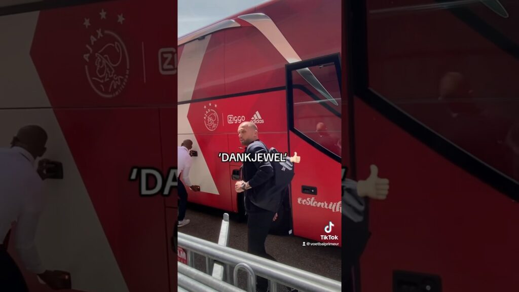 Een zeer vriendelijk ontvangst voor Ajax in Enschede ❤️⚽️ #ajax #fctwente