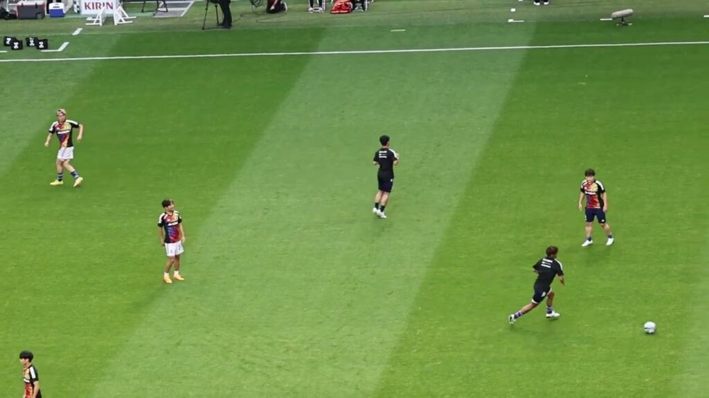 久保建英　ノールックパス練習  Takefusa Kubo