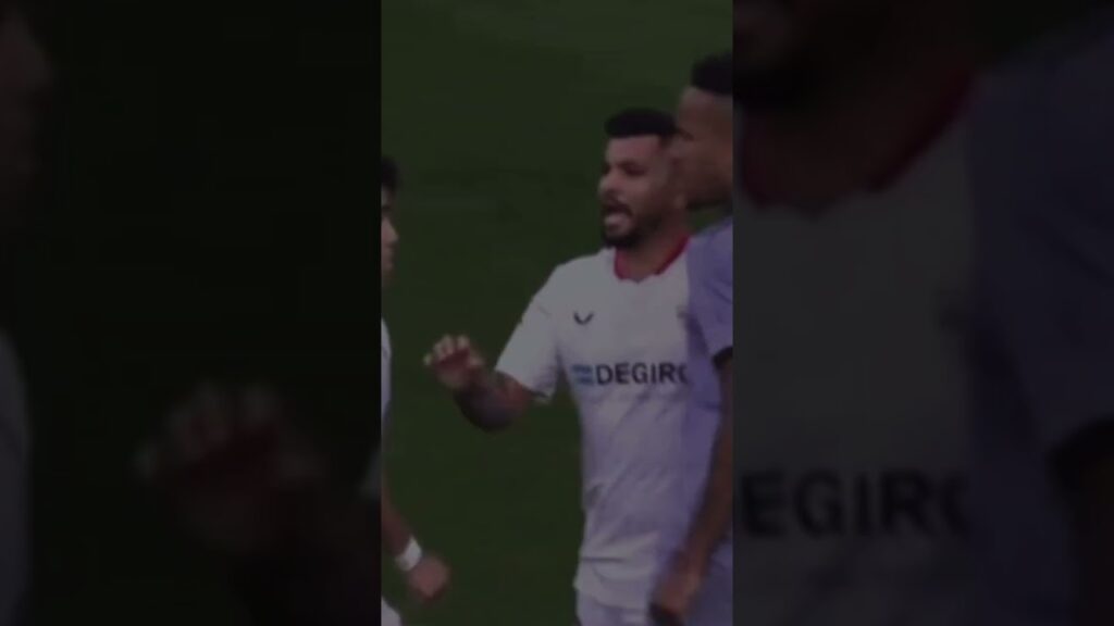 Acuña 😡😈         #soccer #football #sevilla #futbol  #sevillafc #realmadrid #laliga #redcard