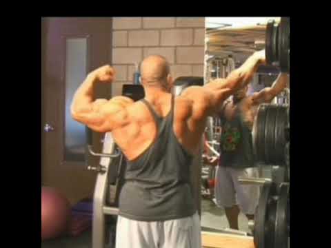 رضا امین ترابی معروف به رضا کرجی قهرمان ایرانی مقیم کانادا