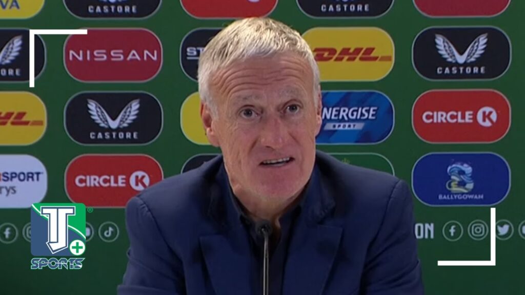 Didier Deschamps félicite Mike Maignan pour avoir donné trois points à l'Équipe de France
