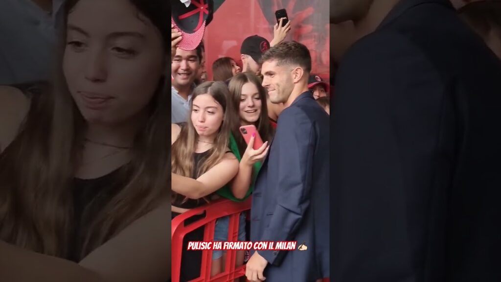 Christian #Pulisic ha firmato con il @ACMilan ✍️🏻🇺🇲🔴⚫️ #milan #calciomercato