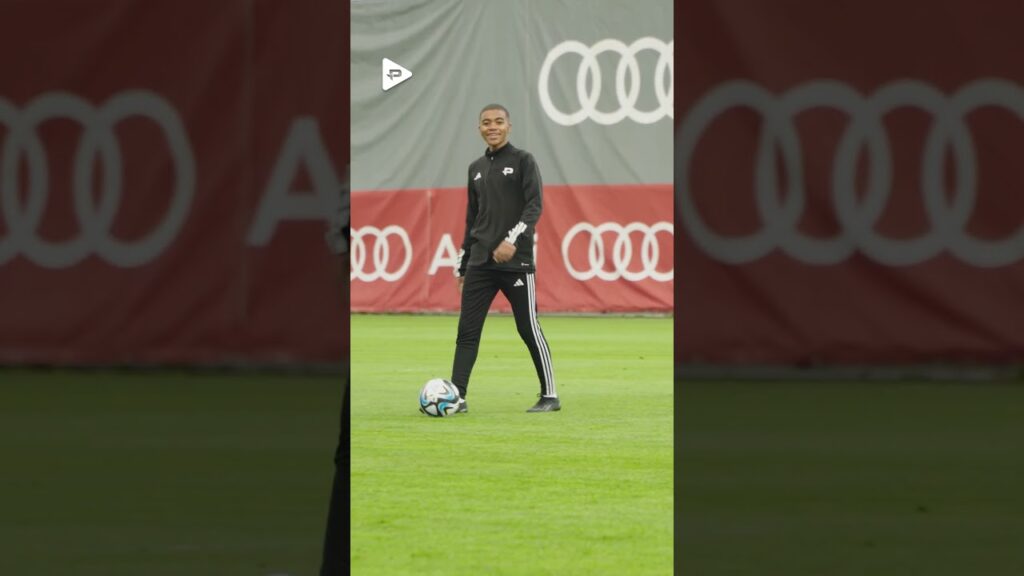 NASSUF SIAKA en ESSAI avec BENJAMIN PAVARD à MUNICH