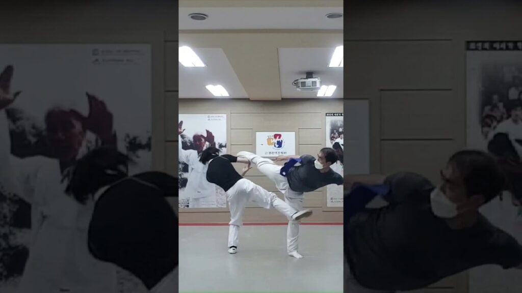 oops... (taekkyeon)