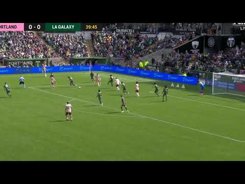 Martin Caceres vs Portland Timbers - 20230325