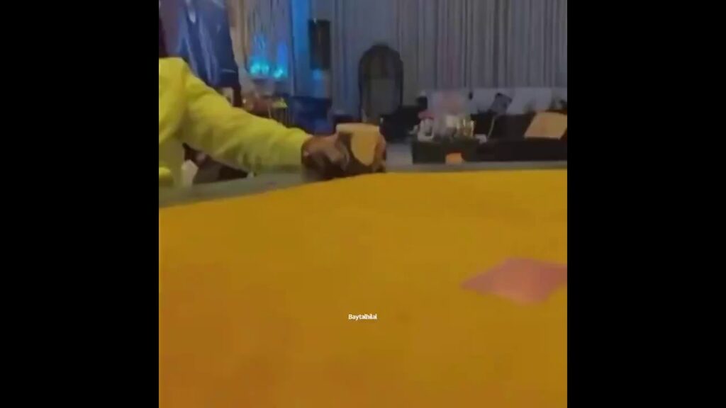 ضحكة سلمان الفرج اتحداك ماتضحك 😂😂💙