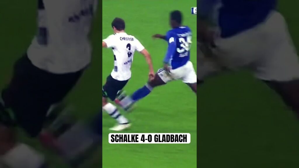 Als Schalke 4-0 gegen Gladbach gewonnen hat 👀 #football #s04 #schalke #viral #embolo