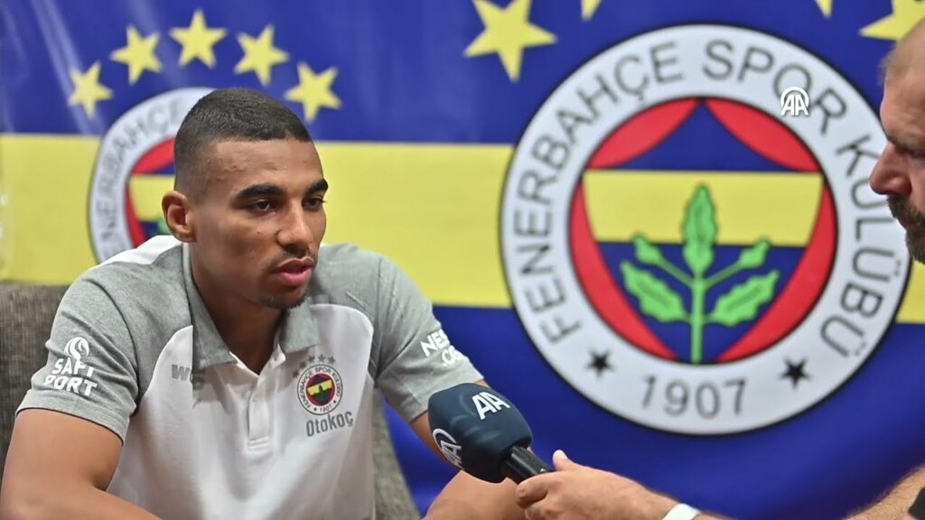 Djiku: "Rennes maçında Fenerbahçe taraftarı beni etkiledi!" #Fenerbahçe