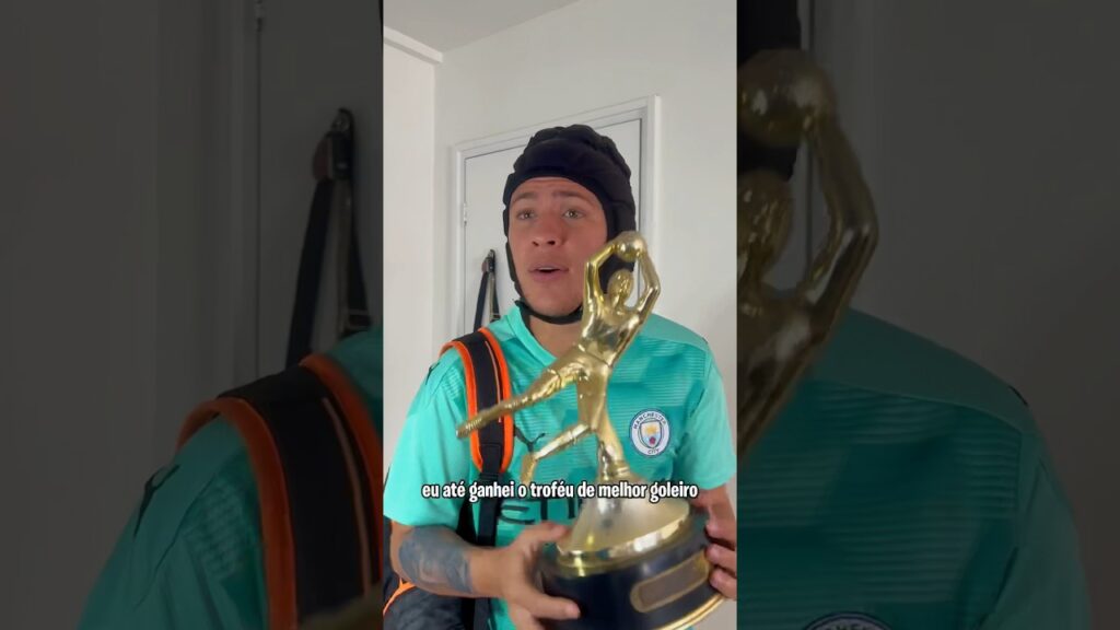 Ederson depois de ganhar a final