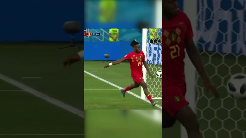 Michy Batshuayi hits himself off the goalpoast!