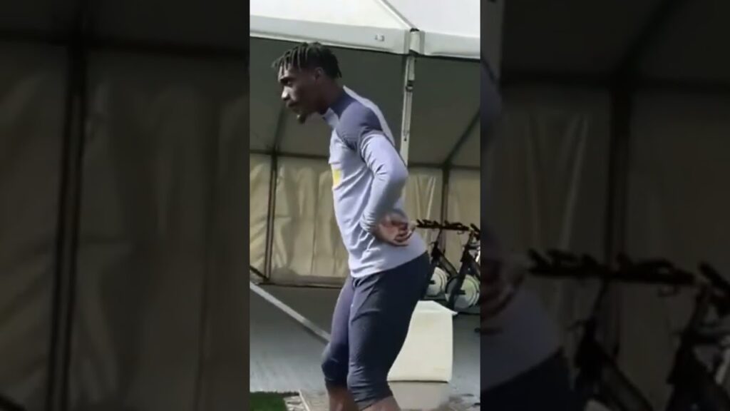 Yves Bissouma on Richardson pigeon Goal celebration Dance 🐦🐦🐦🐦🐦. 😂😂🤣#shorts