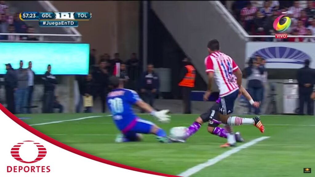 Atajada de Rodolfo Cota | Toluca vs Guadalajara | Televisa Deportes