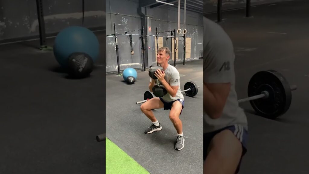 Nogometaš Ante Budimir Goblet čučanj 45kg 3x8 ponavljanja