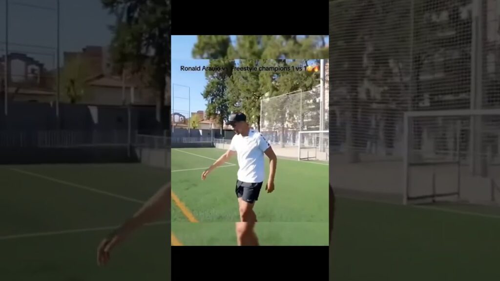 Ronald Araujo vs Freestyle champion 1 vs 1 #actubarca #fcbarcelone #araujo