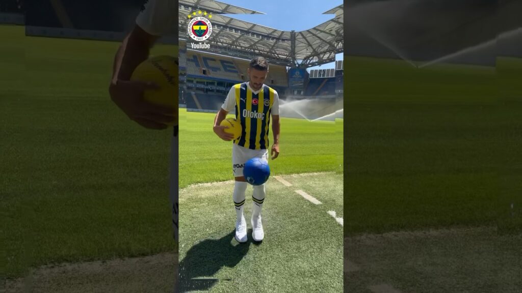 Dusan Tadic'in İlk Günü 😍 #TadicOnFire #shorts