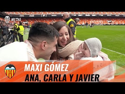 VALENCIA CF | MAXI GÓMEZ CONOCE A CARLA