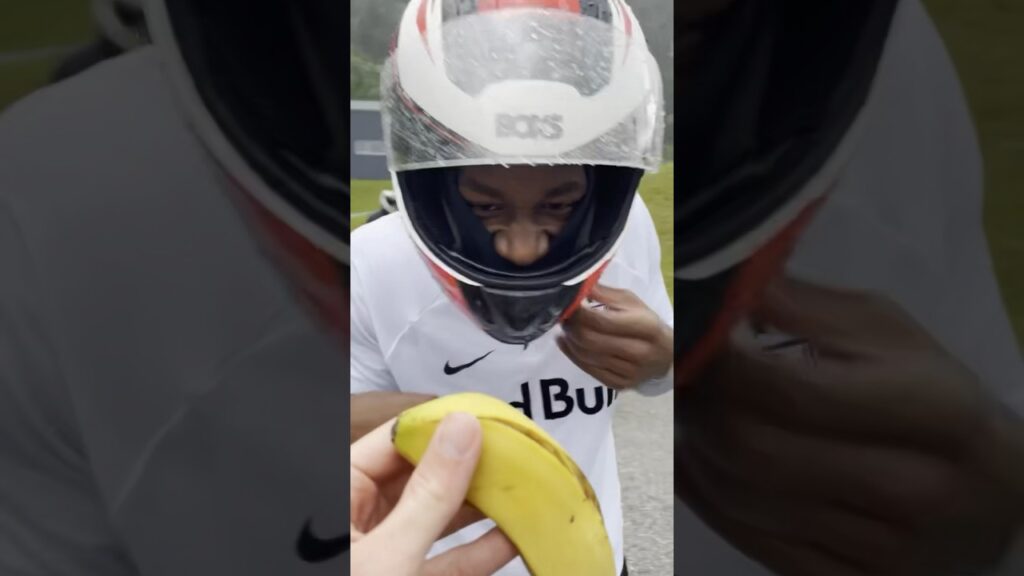 Schlimmer als Regenbogen-Boulevard 💦🏎️ 😂#WorkHardPlayHard