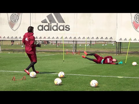 Todos para UNO: así trabajan nuestros arqueros [ARMANI - BOLOGNA - LUX - CENTURIÓN - PETROLI]