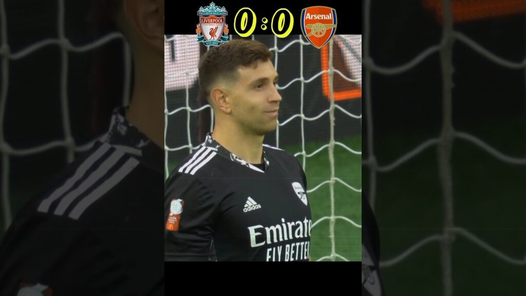 alisson 🇧🇷 🆚 🇦🇷 martinez ( Liverpool vs arsenal ) penalty shootout #football #youtube #shorts