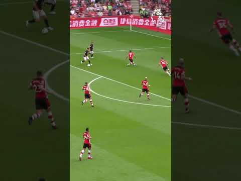 Daniel James top corner STUNNER for Manchester United