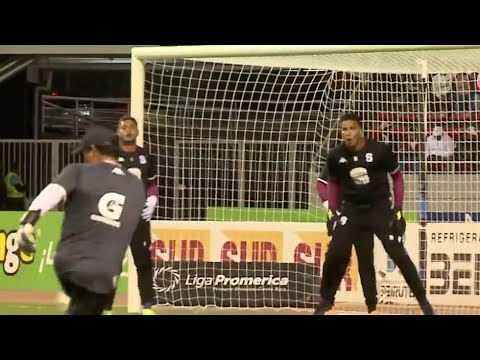 Vladimir Quesada tomó una decisión con la titularidad en portería