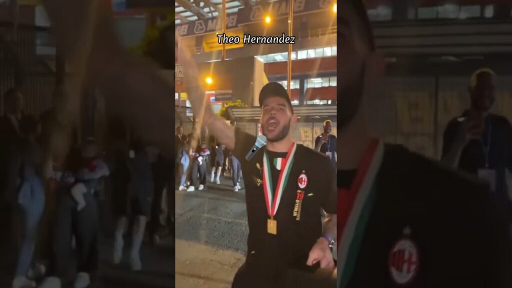 Sara Perche Ti Amo || Theo Hernandez & Milan Fans ❤️🖤#Shorts