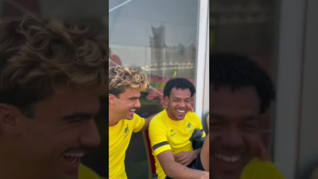 رومارينهو يعلم جوتا اللغه العربيه😂 #الاتحاد