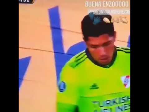 Sebastián Sosa alentando a Enzo Pérez 🤣🤣🤣