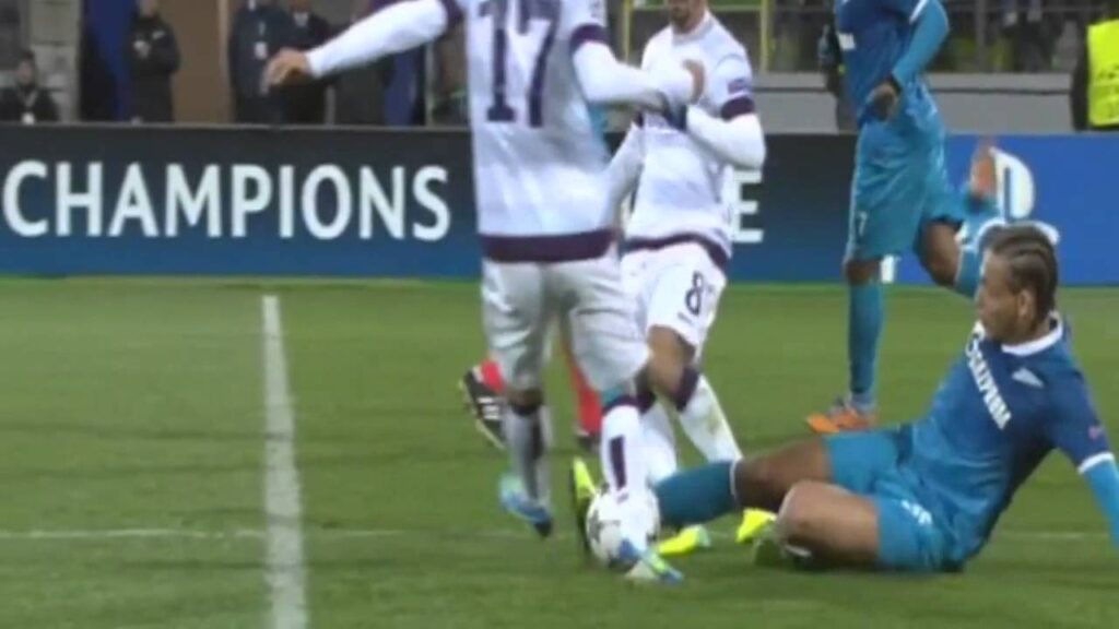 Red card Axel Witsel  01.10.13