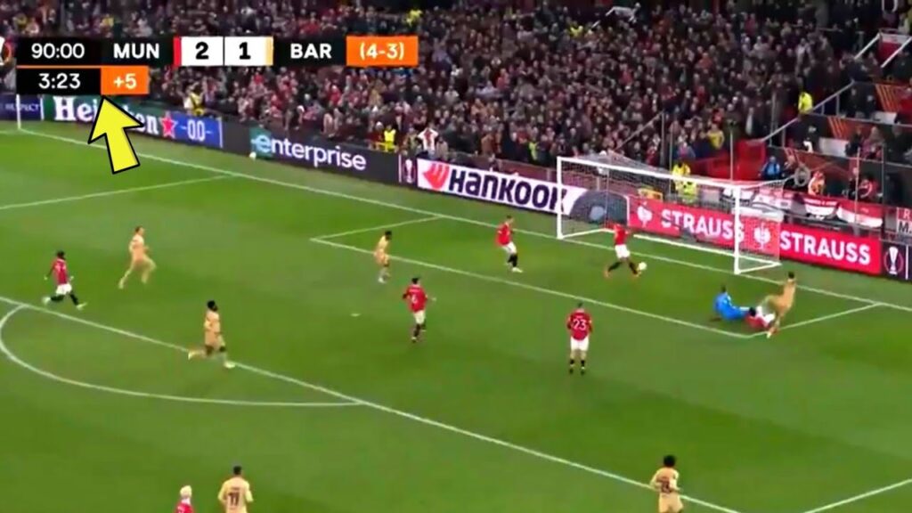 🤯Raphael Varane Last Min 90+3 Clearance vs Barcelona 😳