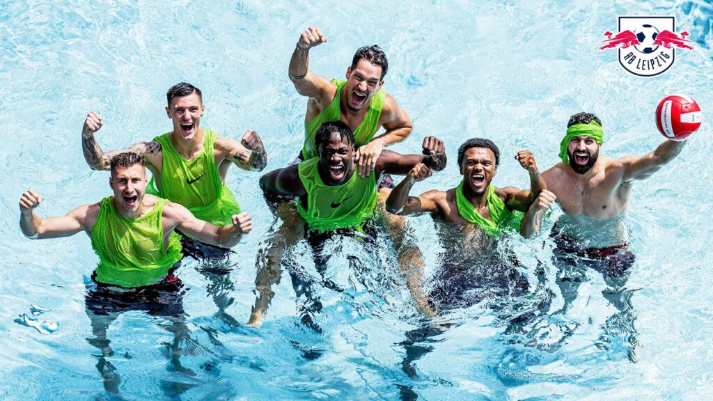 Gvardiol On A Diving Course | Water Polo Challenge At Training Camp 🦈⚠️