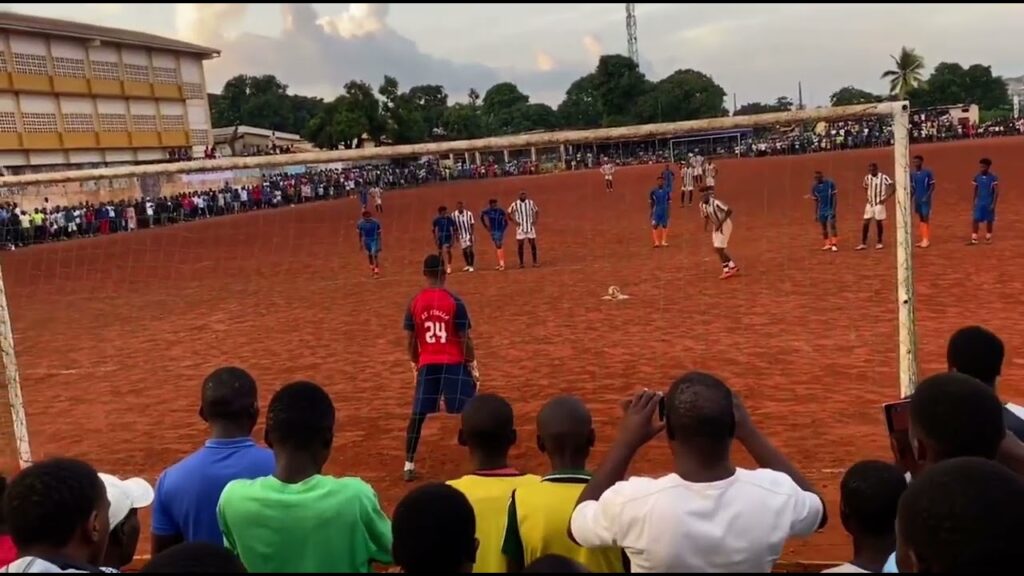 🎥 André Onana buteur lors du championnat de vacances baptisé Bundesliga à Nlongkak