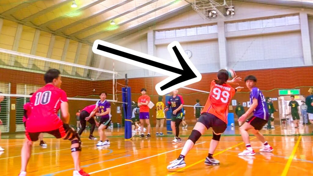 【バレーボール】ディグでその反応できるのかっこよすぎる 【バレーボール】ディグでその反応できるのかっこよすぎる