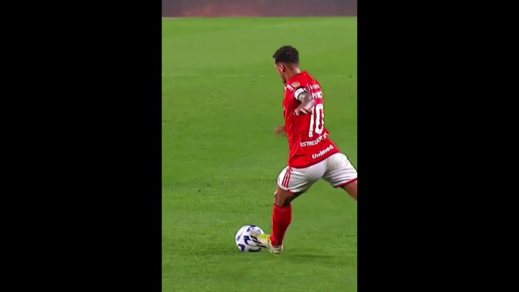 PRIMER GOL DE ENNER VALENCIA CON INTERNACIONAL