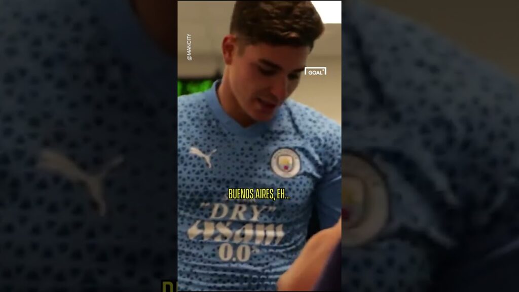 🇦🇷🇳🇴 Julián Álvarez y Haaland hablando sobre el clima en Argentina 😅 #shorts