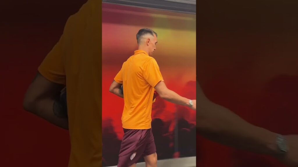 Galatasaray kaptanı Fernando Muslera, stattan böyle ayrıldı! #galatasaray