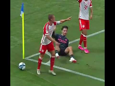 تحركات الأسد نصير المزراوي أمام مانشستر سيتي- Noussair Mazraoui