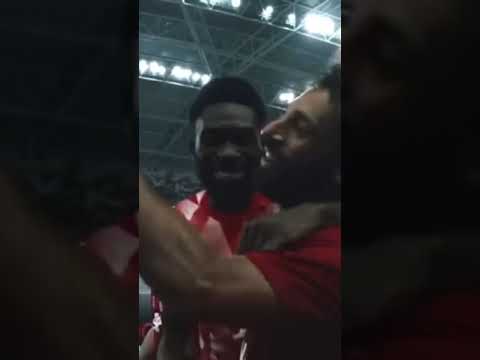 Just Mo Salah telling Alphonso Davies how fast he is 😂