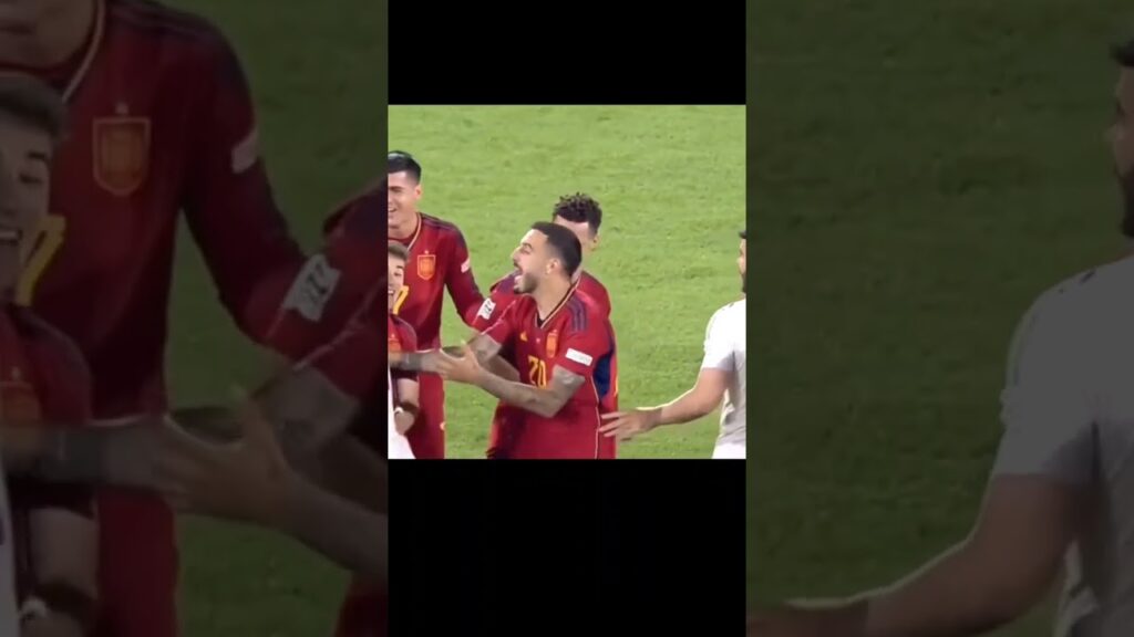 Unai Simon is a hero of Spain, but also a hero among players👏👀#viral #youtubeshorts #football