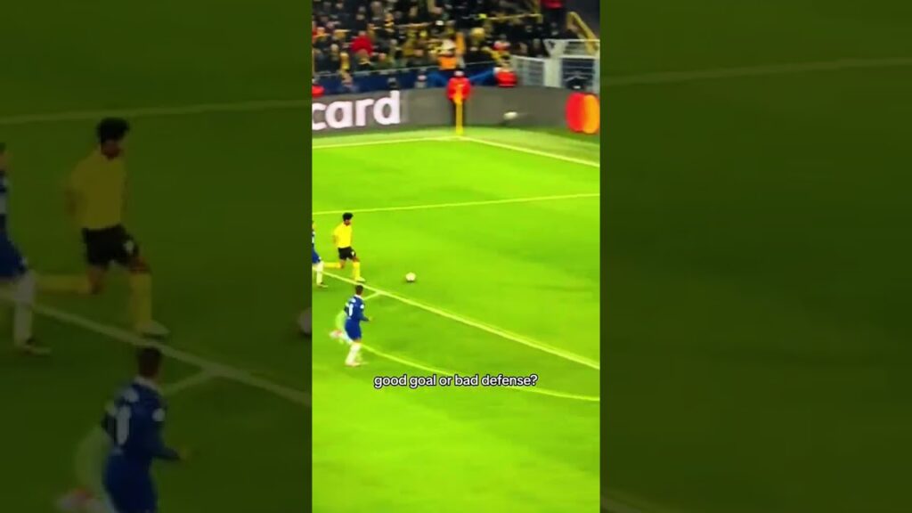 Karim Adeyemi is so cold for this 🥶 #chelsea #borussiadortmund #footy #futbol #goal #soccer #shorts