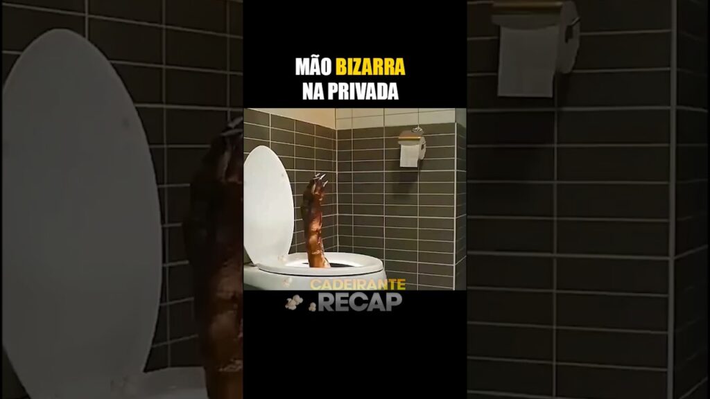 CASAL ENCONTRARAM ESSA MÃO DENTRO DA PRIVADA #shorts #filmes