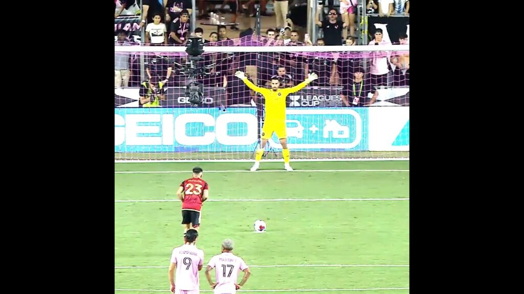 Drake Callender SAVES a Thiago Almada Penalty Kick | Inter Miami vs Atlanta United